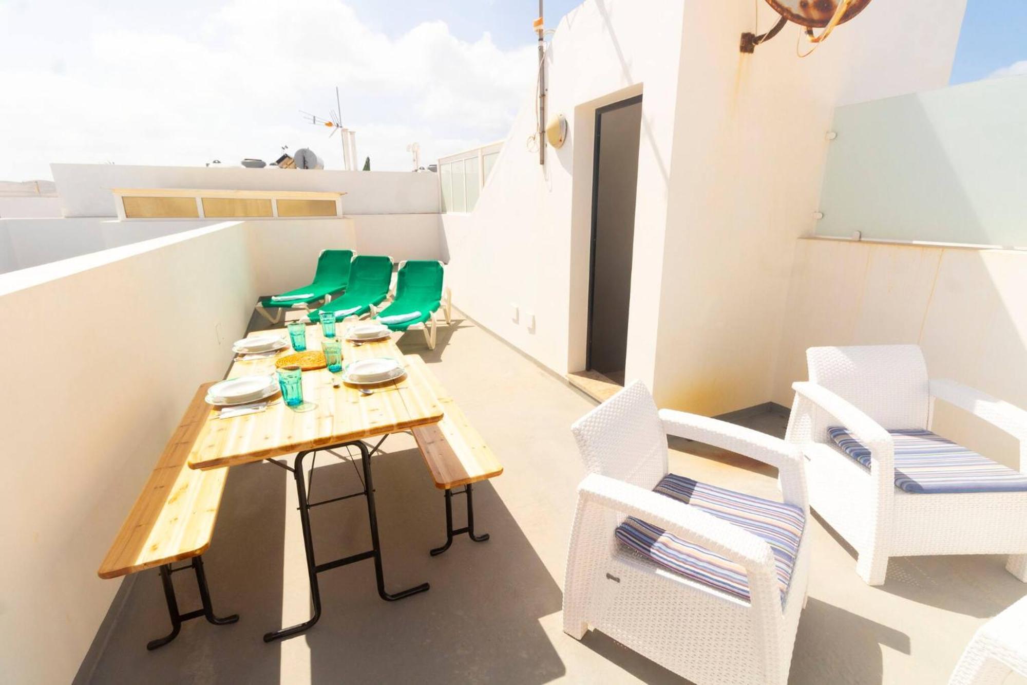 Hotel Casa Bianca Caleta De Famara Extérieur photo